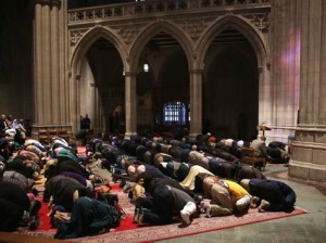 national-cathedral-muslim-prayer-to idol